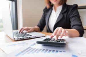يعلن مركز بلسم الطبي عن توفر شاغر وظيفي لـموظفة استقبال